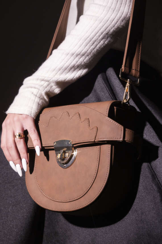 Earthy Charm: Brown Leather Crossbody Bag