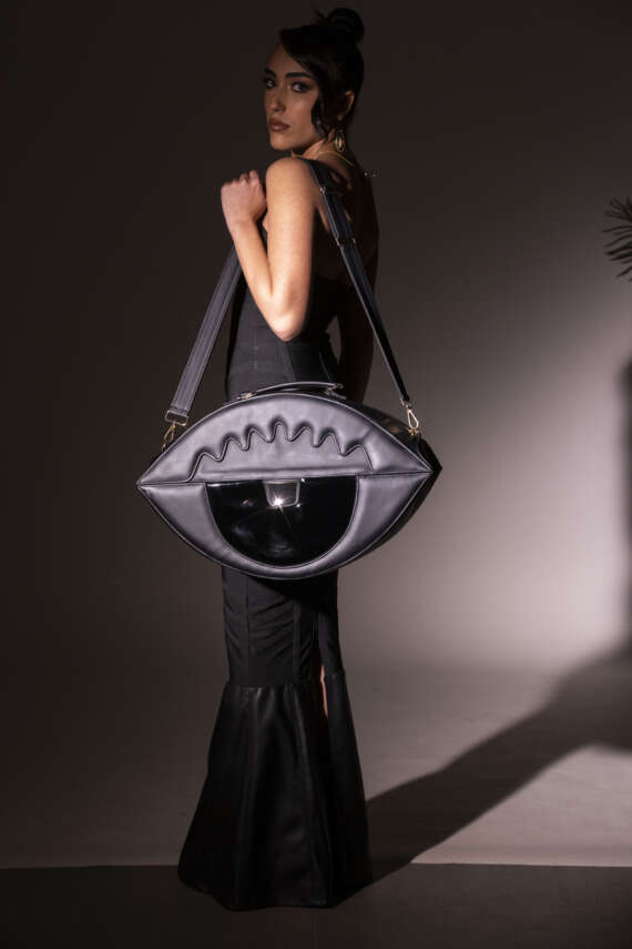 The Visionary: Oversized Black Eye-Inspired Handbag - Image 2